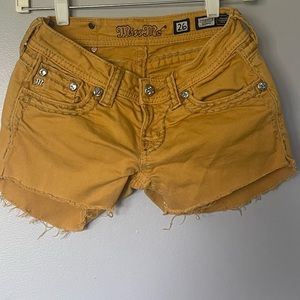 Miss me yellow hold shorts cut offs Skinny 26 jeans shortie MissMe spring break